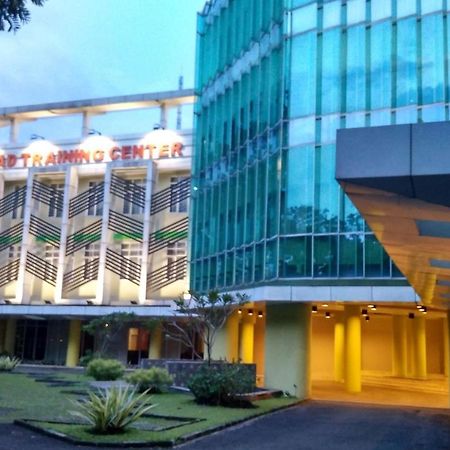 Utc Dago Hotel Бандунг Экстерьер фото