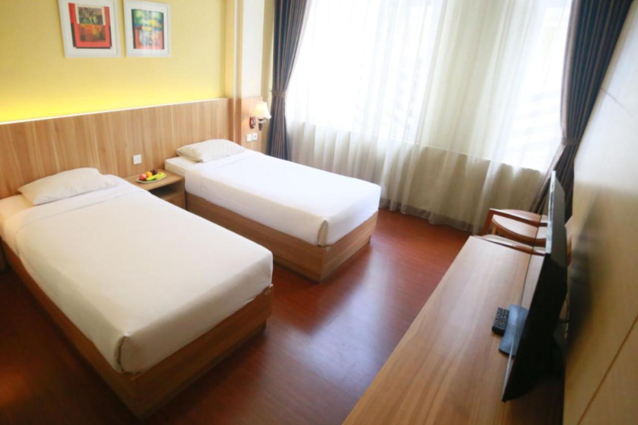 Utc Dago Hotel Бандунг Экстерьер фото