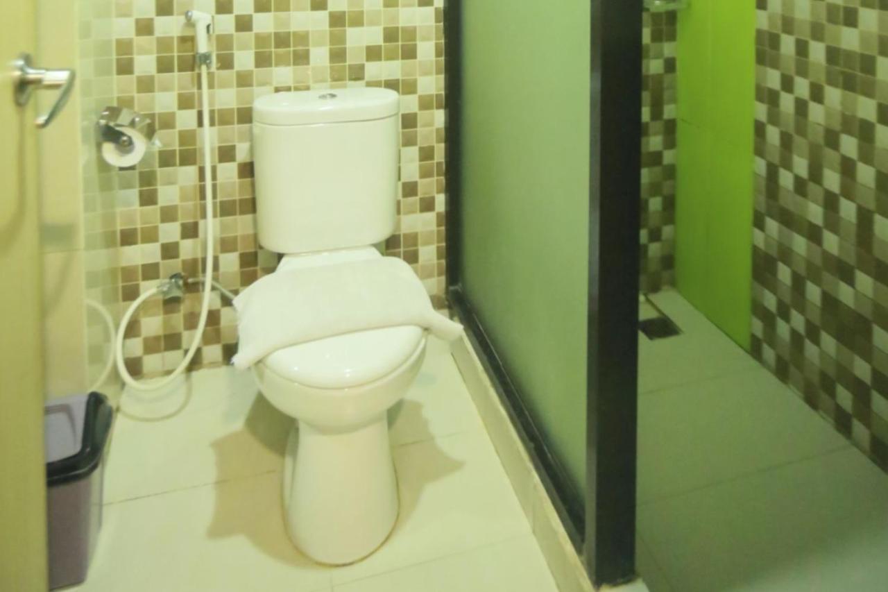 Utc Dago Hotel Бандунг Экстерьер фото